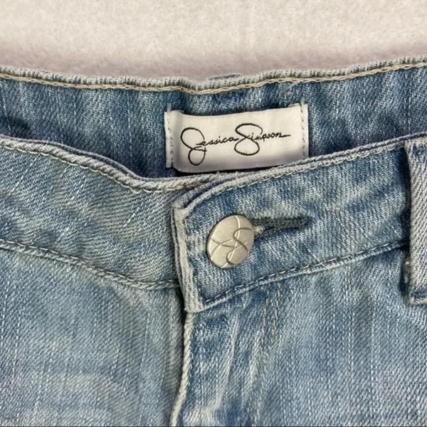 Jessica Simpson Light Wash Denim Cutoff Shorts‎ - Image 3