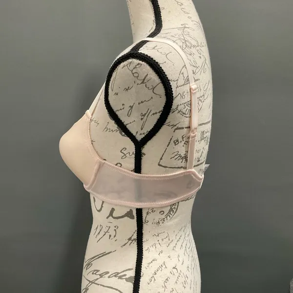New Victorias Secret Peachy‎ Pink Bra - Image 2
