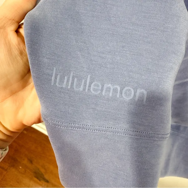 Lululemon Softstreme Perfectly Oversized Cropped Crew Water Drop Blue Size 14 - Image 4