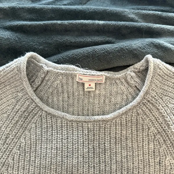 Gap gray wool sweater Size M - Image 2