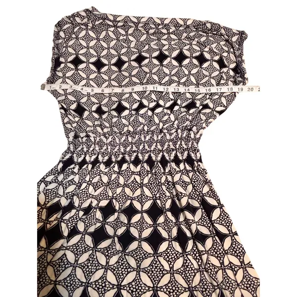 Banana Republic XS Black White Geometric Print Dress Smocked Waist Stretch - Image 5