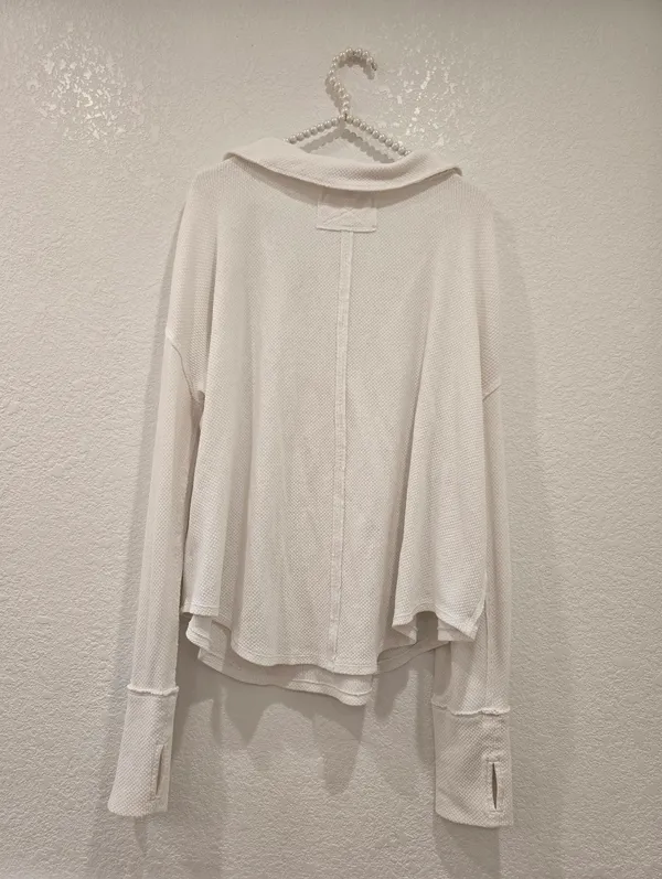 Free People collared v-neck sweater in ecru Large - Image 4