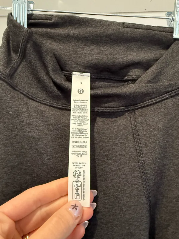 Lululemon Criss-Cross Leggings - Image 3