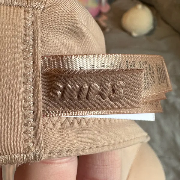SKIMS Fits Everybody Bra - Image 4