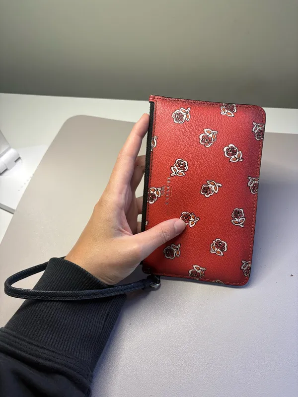 Coach Wristlet - Image 4