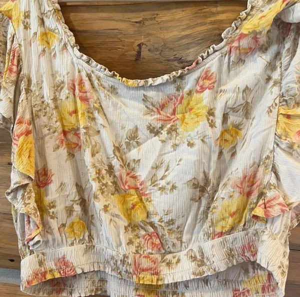 American Eagle Floral Square Neck Smocked Blouse - Image 4