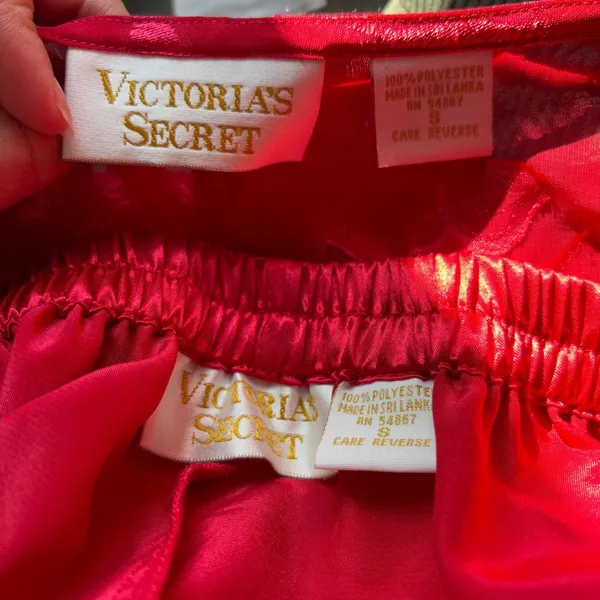 Victoria's Secret Gold Label Red Pajama Set - Image 9