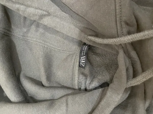 Cropped Zara gray hoodie - Image 3