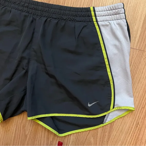 Nike Dri Fit Tempo Running Shorts Gray Neon Women’s Size Small Athletic‎ Lined - Image 2