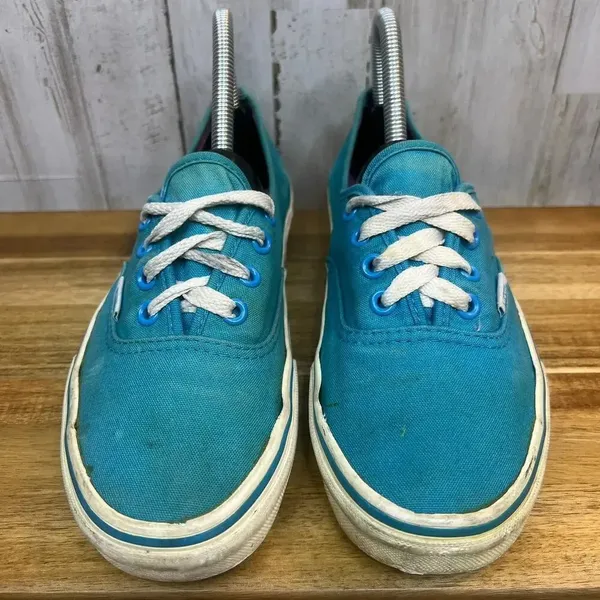 VANS Authentic Women's‎ Size 7 Light Blue/White Low Top Lace Up Skate Shoes - Image 3