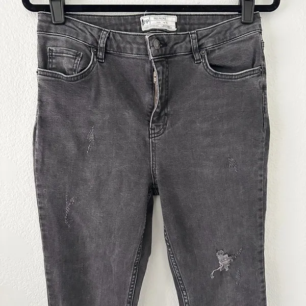 Free People Size (30) Woman's‎ Black Pant Distressed Skinny Jeans - Image 7