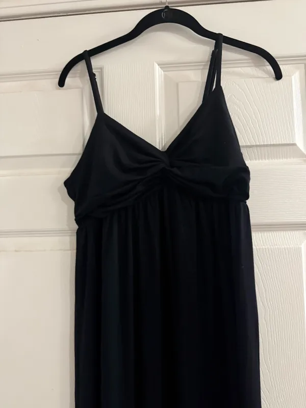 Women’s Black Maxi Dress Spaghetti Strap Twist Front Sleeveless Long Evening Dress - Image 3