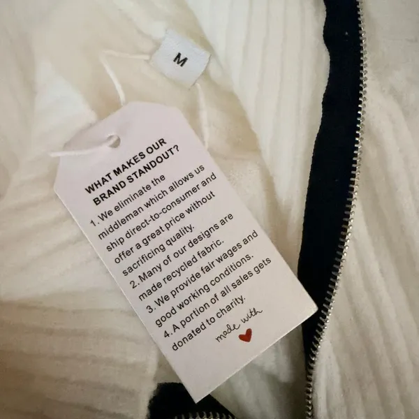 UNBRANDED Super Soft 1/4 Zip Sweater Size Medium White - Image 3