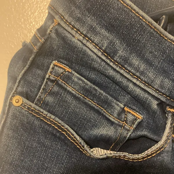 Tommy Hilfiger Women’s Size 8 Greenwich Skinny Blue Denim Pants - Image 5