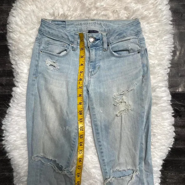 AMERICAN EAGLE LIGHT DENIM DISTRESSED SKINNY JEANS BASIC CASUAL NORMCORE GRUNGE - Image 5