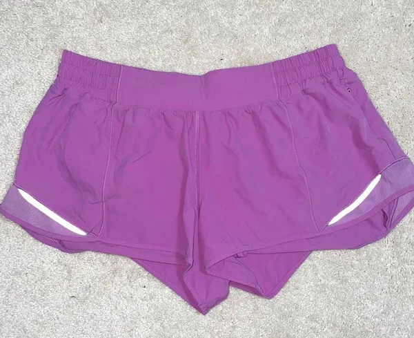 Lululemon • magenta glow hotty hot shorts sz 12 - Image 3