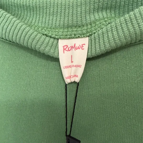NWT Romwe Green Skeleton Print Sweatshirt L - Image 4