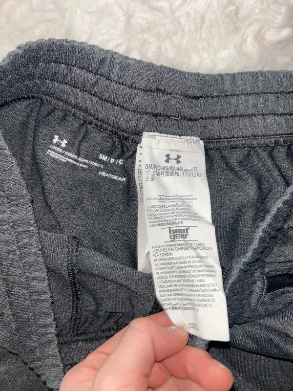Grey Under Armour Shorts with Pockets - Image 4