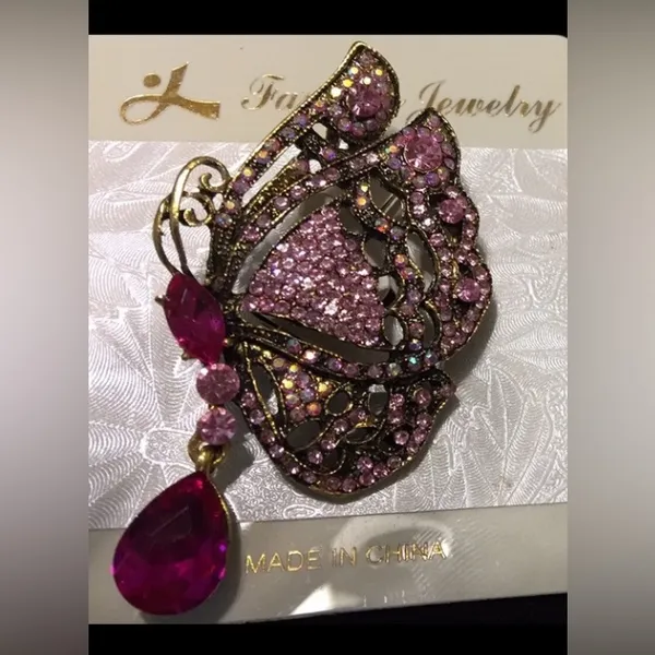 💐🔴Butterfly Pin/Brooch or Pendant - Image 3