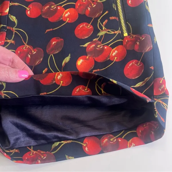 Ted Baker London Red Cherry Print‎ Zipper Pockets Navy Blue Shorts Size 0 = US 2 - Image 11