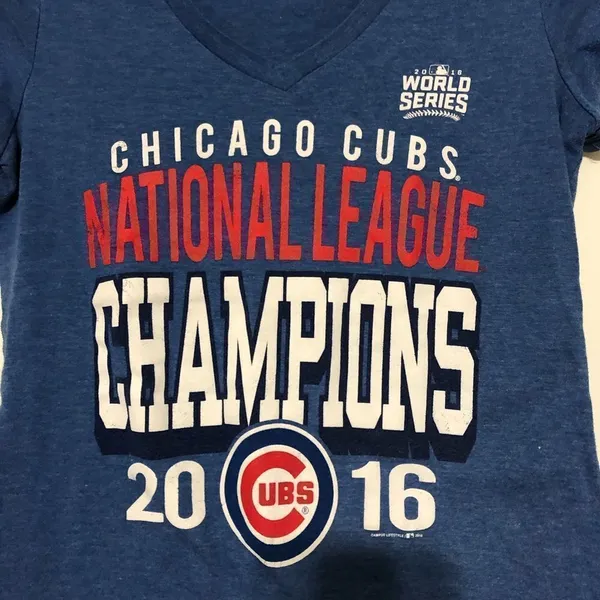 Genuine Merchandise Chicago Cubs 2016 World Series Vneck Tshirt - Image 4