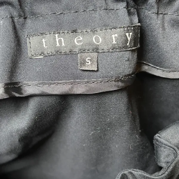 Quiet Luxury Minimalist Cropped Jacket Black Theory Snap‎ Front Chic Modern S - Image 6