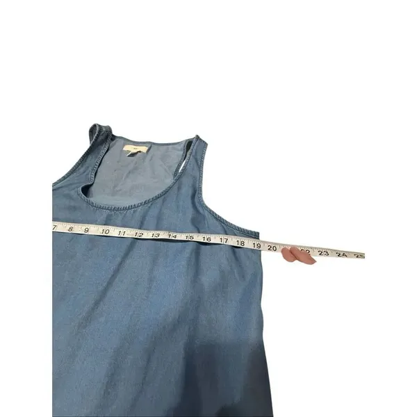 TGLA Chambrey denim tank top flowy, cropped silhouette pom-pom trim along the he - Image 7