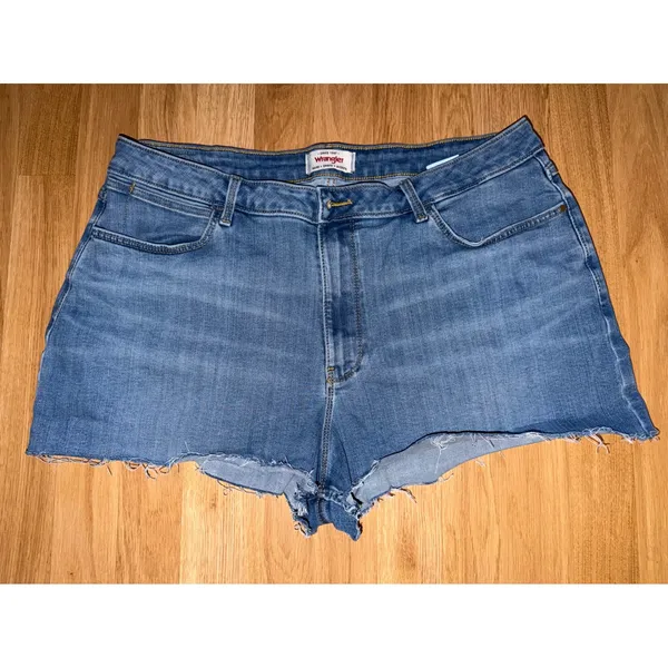 Wrangler Womens High Waisted Cutoff Denim Shorts Medium Wash Blue 18W Western - Image 2