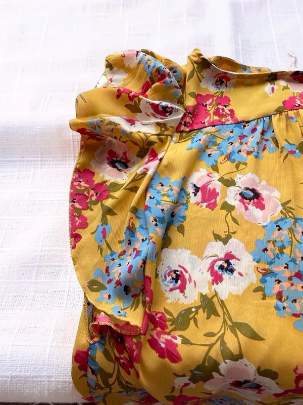 Umgee Floral V‑Neck Blouse NWT – M – Lightweight Polyester - Image 6