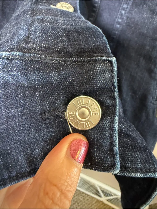 Lularoe Jean Jacket Dark Wash Denim Size medium - Image 3