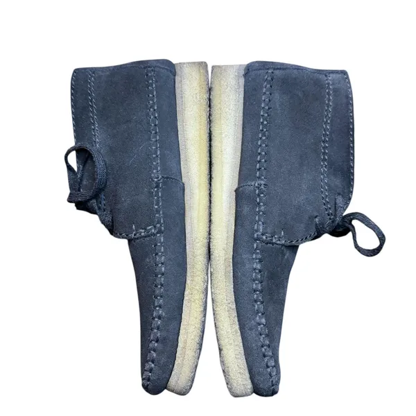 Clarks Boots Womens Size 9.5 Gray Suede Originals Chukka Crepe Ankle‎ Boots - Image 5