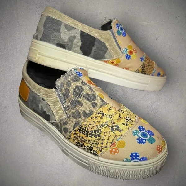Source Unknown Women's Multicolor Floral Slip-On Canvas Raw Edge‎ Flat Shoes - Image 2