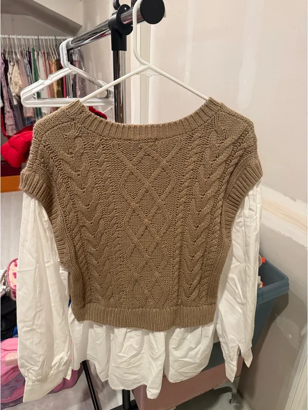 Boutique Sweater top - Image 2