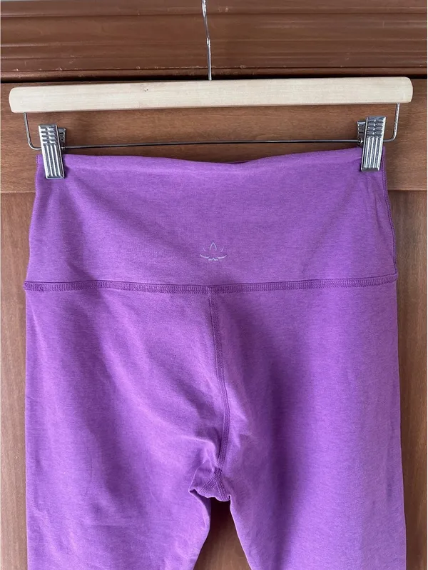 Beyond Yoga Spacedye Caught in the Midi High Waisted Leggings Fun Fuchsia Large - Image 5