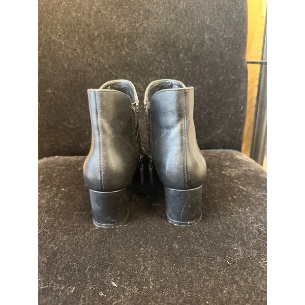 Cole Haan Black Leather Pointed Toe Block Heel Ankle Boots W14979 Size 8.5B - Image 2
