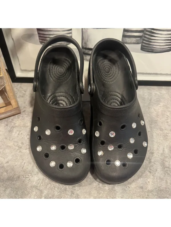 Clogs Non-slip Sandals for women Size 8. - Image 3