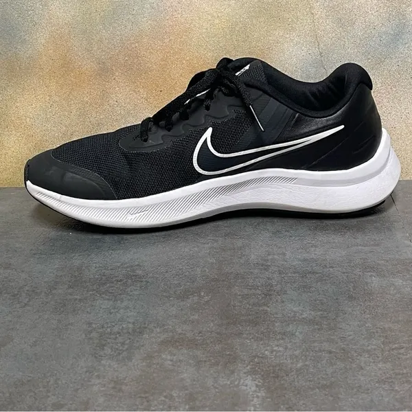 Nike Star Runner 3 Women's Black & White Sneakers Size 8.5M - Image 9