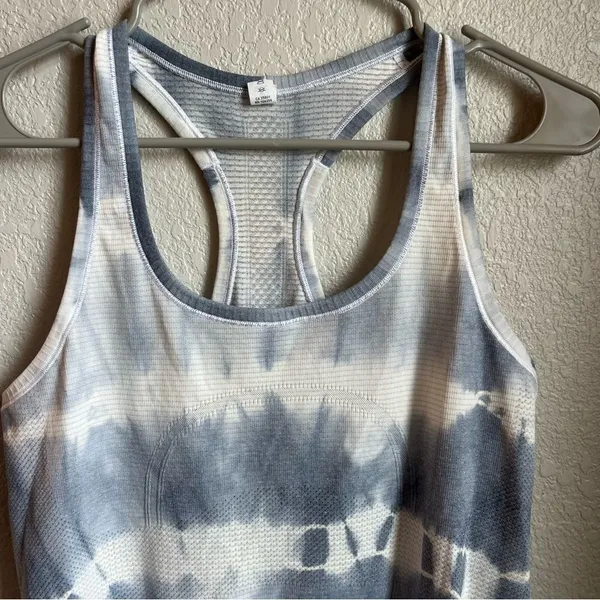 Lululemon Swiftly Tech Tank Blue Tie Dye - Image 5