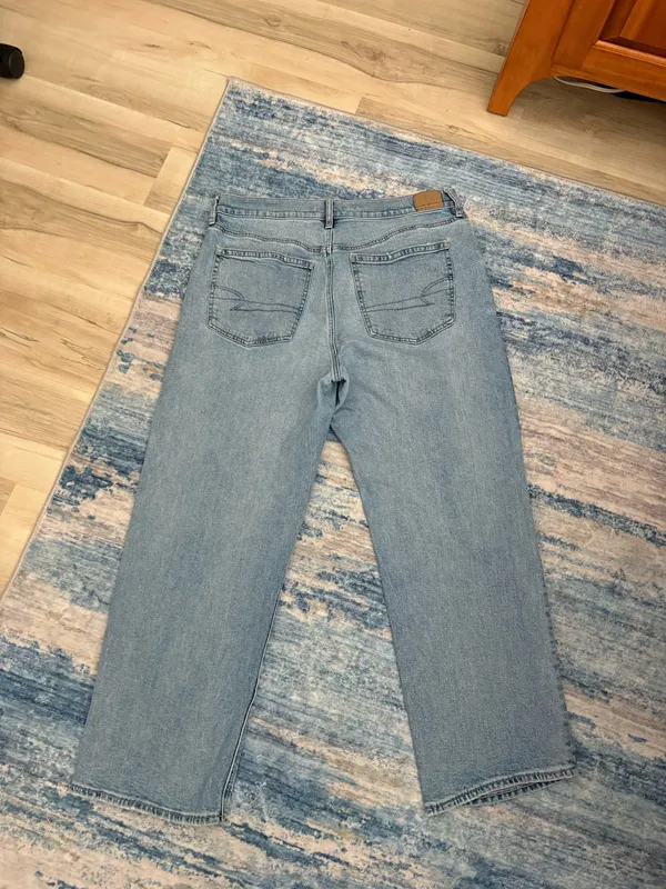 American Eagle Ex-Boyfriend Jeans - Image 2