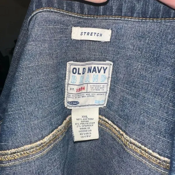 Old Navy distressed XXL classic minimalist denim jacket - Image 3