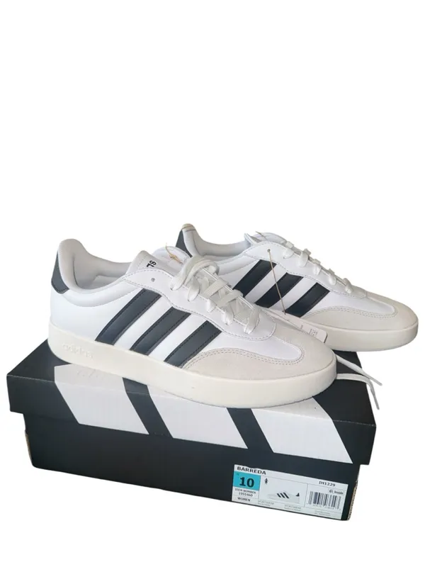 NWT NIB adidas Barreda White Black Low-Top Sneakers Suede Trim Lace UP 10 - Image 2