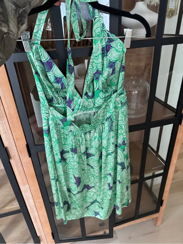 Y2K Alice & Trixie 100% Silk Halter mini Dress kelly tropical Floral Print vneck - Image 3