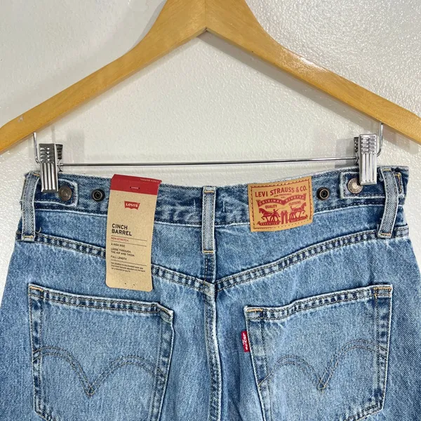Levi's Cinch Barrel Women's Jeans 29 Light Wash Blue High Rise Wide Leg Relaxed - Image 8