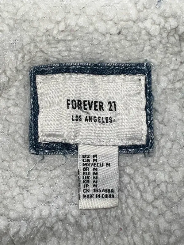 Forever 21 blue denim jacket. - Image 4
