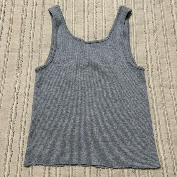Brandy Melville Gray Crop Top Saint Barth Logo with Green Print - Image 3