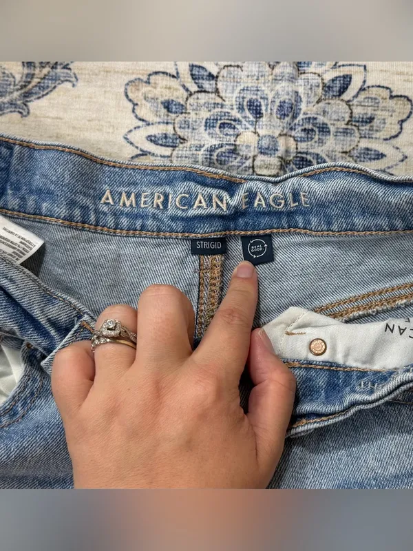 American Eagle Highest Rise Baggy Straight Jeans - Image 4