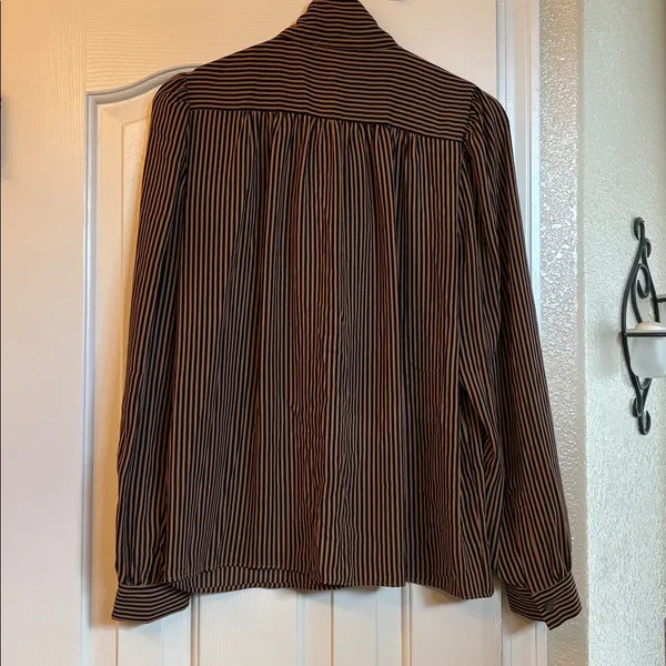 Tahari Vintage Polyester Brown & Black Stripe Blouse With Tie-Neck Detail. - Image 3