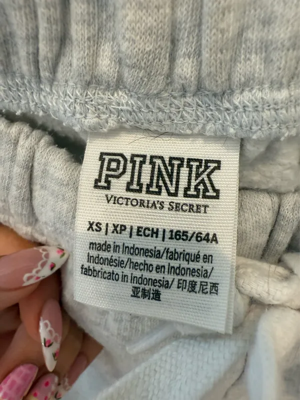 PINK sweatshorts - Image 3