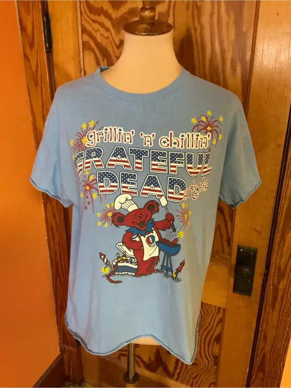 Liquid Blue Grateful Dead Grilling Chillin’ Graphic Tee Cut Off Blue - Image 4
