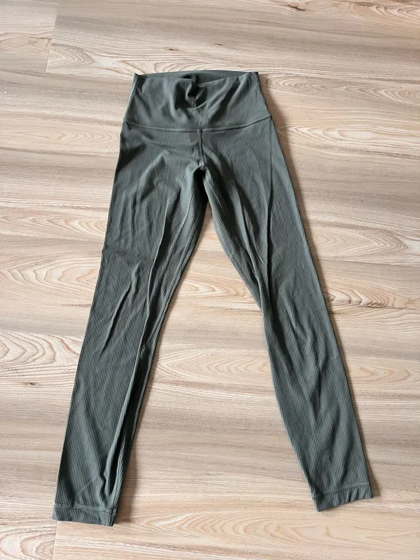 Lululemon Align High-Rise 25" ribbed olive green - Image 4
